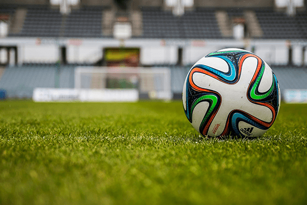 Fußball Bundesliga TV-Rechte ab 2025: Wer zeigt was?
